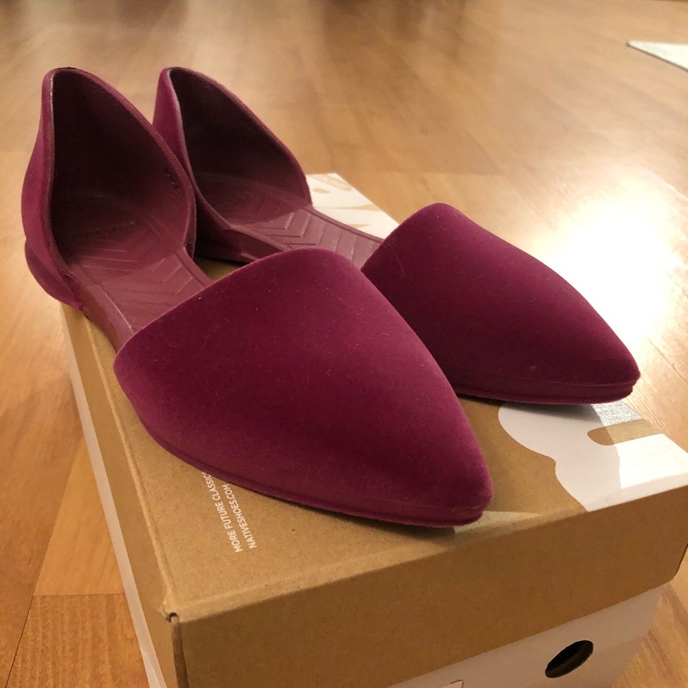 BNIB Native Audrey Flats - Picture 1 of 2